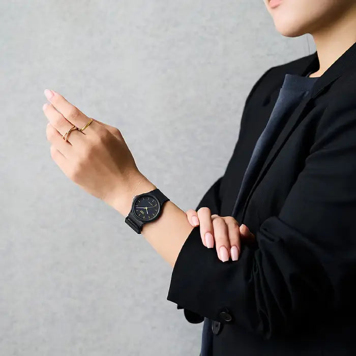 Casio Collection Analog MQ-24-1ELDF Black Dial Resin Strap Unisex Watch detail view
