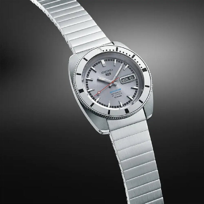 Seiko 5 Sports "Kamen Rider Re-creation" SBSA269 (SRPL03K1) Limited Edition (9,999 pieces) Silver Sunburst Dial 38.5mm Stainless Steel Men's Watch detail view