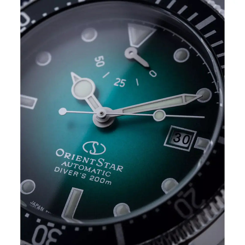 Orient Star Diver 1964 2nd Edition Automatic RE-AU0602E00B Green Dial 41mm Stainless Steel Men's Watch detail view