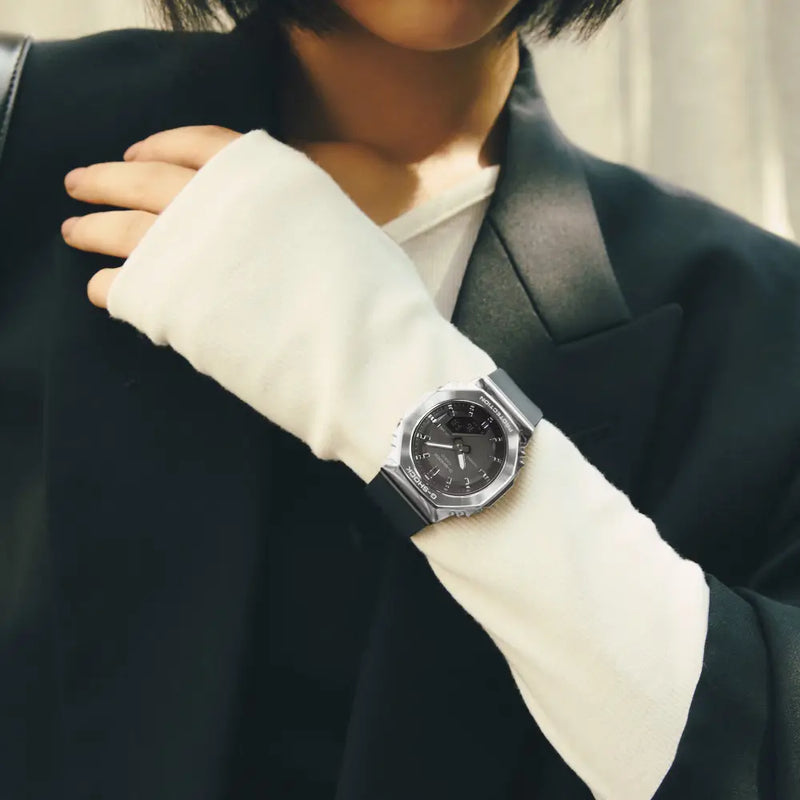 Casio G Shock "Mini Metal CasiOak" GM-S2110-1A1 Black Crosshatch Dial 40.5mm Bio-Based Resin Strap Unisex Watch detail view