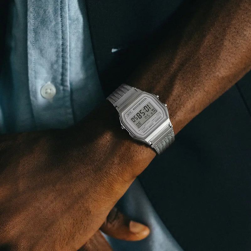 Casio Vintage "Silver Mirror" A158WEM-7DF Silver Dial 33.2mm Stainless Steel Men's Watch detail view